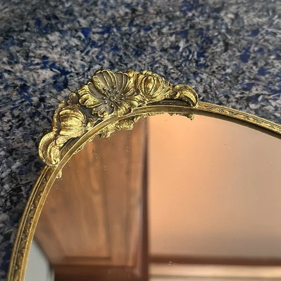 Vintage mirror 🪞 tray - Picture 3 of 11
